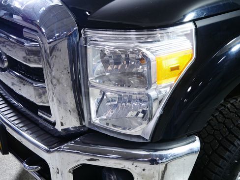 Used 2012 Ford F250 XLT w/ XLT Premium Pkg image 16