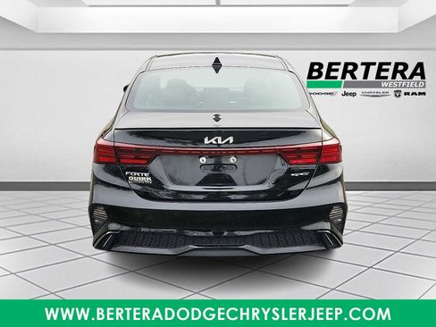 Used 2023 Kia Forte GT-Line image 5