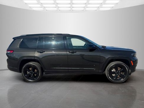 Used 2024 Jeep Grand Cherokee L Limited w/ Luxury Tech Group II AWD/4WD image 2