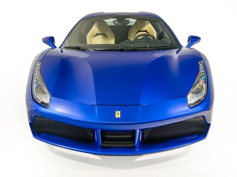 Used 2019 Ferrari 488 Spider RWD image 5