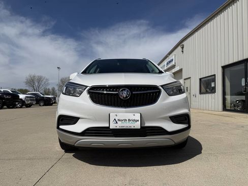 Used 2020 Buick Encore Preferred AWD/4WD image 22