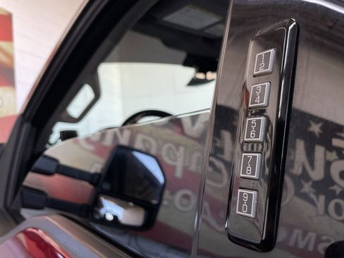 Used 2017 Ford F350 Lariat w/ Lariat Ultimate Package image 27