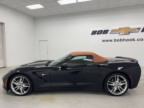 Used 2015 Chevrolet Corvette Stingray Convertible w/ 3LT Preferred Equipment Group RWD image 8