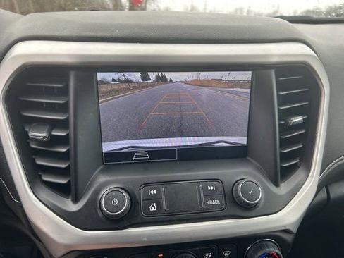 Used 2023 GMC Acadia SLE w/ Driver Convenience Package image 17