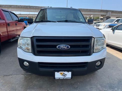 Used 2011 Ford Expedition XL RWD image 2