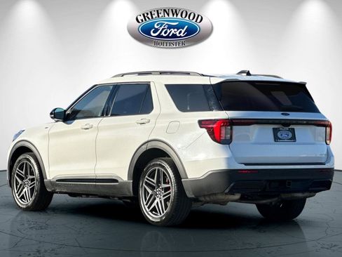 Certified 2025 Ford Explorer ST-Line w/ ST-Line Street Pack image 6