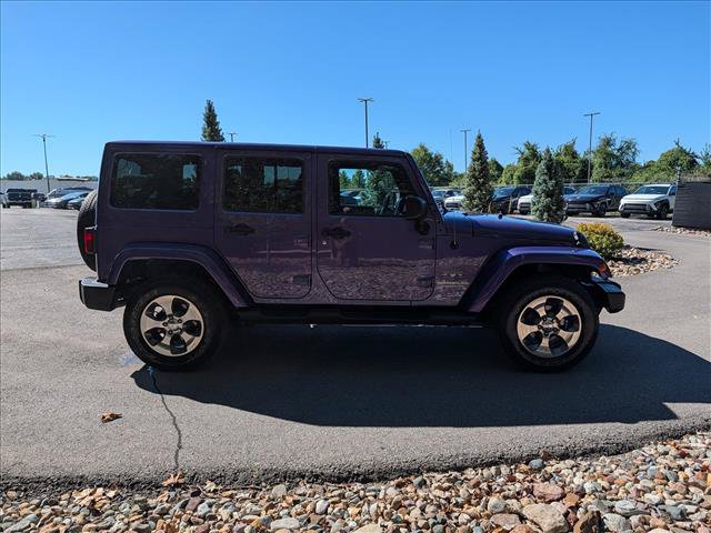 Used 2017 Jeep Wrangler Unlimited Sahara w/ Connectivity Group AWD/4WD image 6