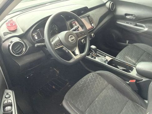 Used 2024 Nissan Kicks SV image 5