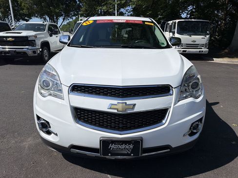 Used 2011 Chevrolet Equinox LTZ AWD/4WD image 3