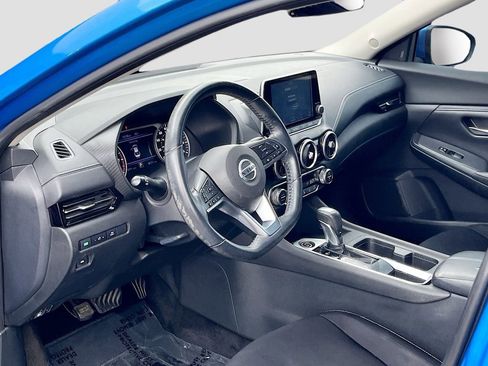 Used 2020 Nissan Sentra SV w/ Trunk Package FWD image 9