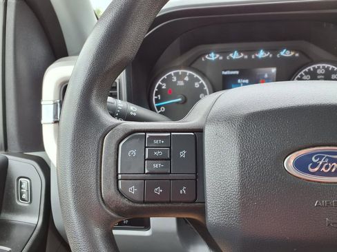 Used 2023 Ford F250 XL w/ Camper Package image 34