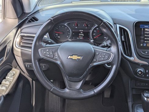 Used 2020 Chevrolet Equinox LT image 19