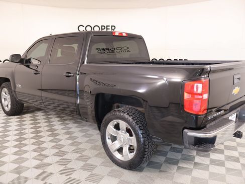 Used 2018 Chevrolet Silverado 1500 LT w/ LT Eassist Package AWD/4WD image 21
