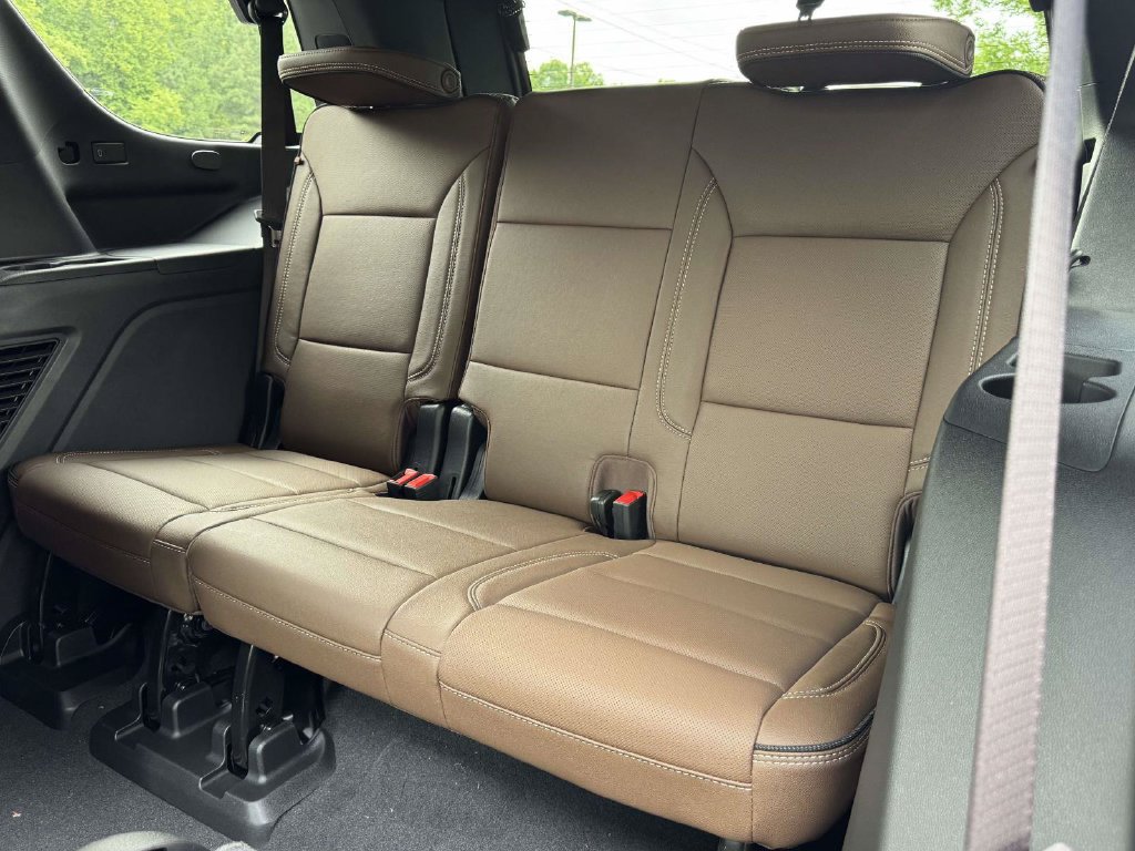 New 2026 Chevrolet Tahoe High Country AWD/4WD image 17