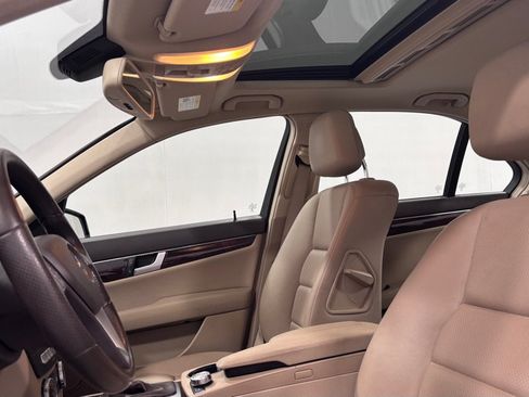 Used 2014 Mercedes-Benz C 300 4MATIC Sedan image 12