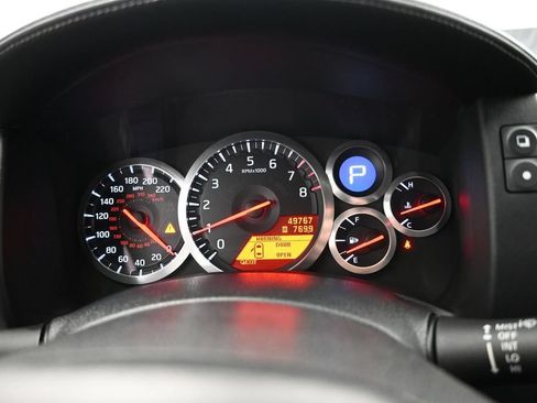 Used 2011 Nissan GT-R Premium AWD/4WD image 10