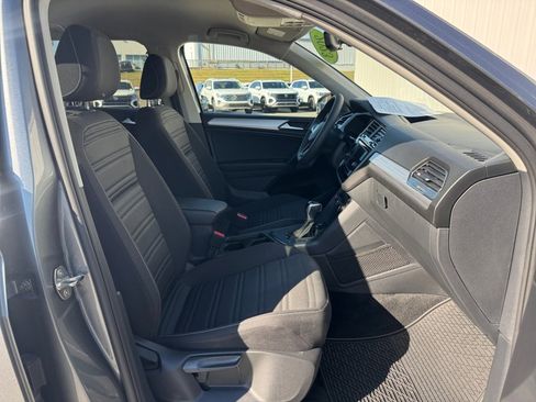 Used 2023 Volkswagen Tiguan S image 32