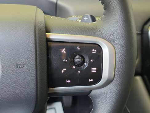Used 2026 Nissan Armada SV AWD/4WD image 21
