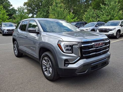 Used 2025 GMC Terrain Elevation AWD/4WD image 2