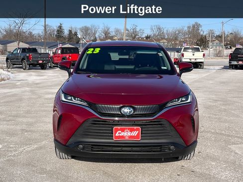 Used 2023 Toyota Venza LE image 10