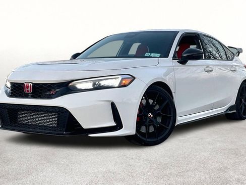 Used 2024 Honda Civic Type R image 15