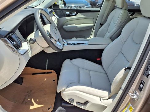 New 2026 Volvo XC60 B5 Ultra w/ Protection Package Premier image 12