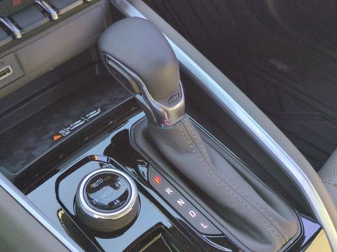 New 2026 Chevrolet Colorado ZR2 w/ ZR2 Bison Edition image 16