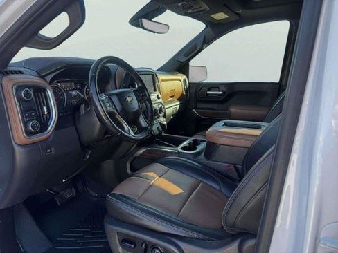 Used 2021 Chevrolet Silverado 1500 High Country w/ Technology Package RWD image 20