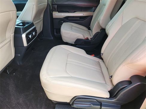 Used 2022 Ford Expedition Max Limited image 25