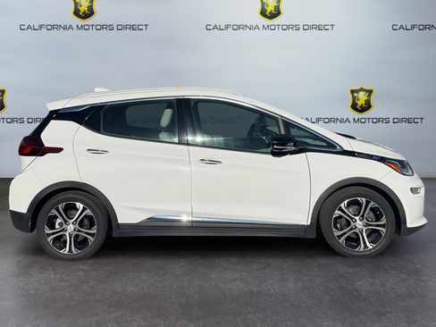 Used 2017 Chevrolet Bolt Premier w/ Driver Confidence II Package image 6