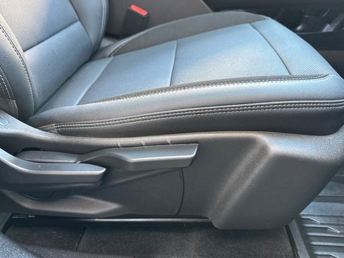 Used 2025 Chevrolet Equinox EV LT w/ Convenience Package FWD image 23