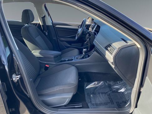 Used 2024 Volkswagen Jetta S image 15