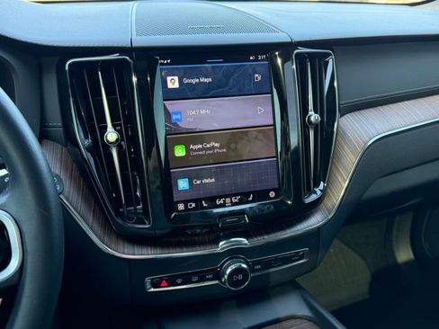 Used 2022 Volvo XC60 B5 Inscription w/ Advanced Package image 9