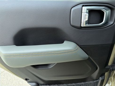 New 2026 Jeep Gladiator Mojave image 22