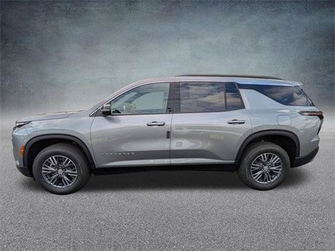 New 2026 Chevrolet Traverse LT w/ Driver Confidence Package image 6