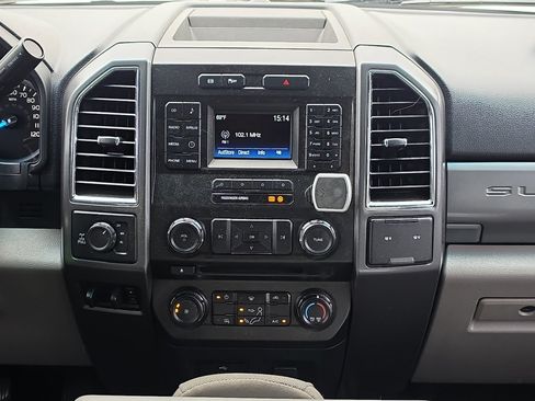 Used 2017 Ford F350 XLT AWD/4WD image 21