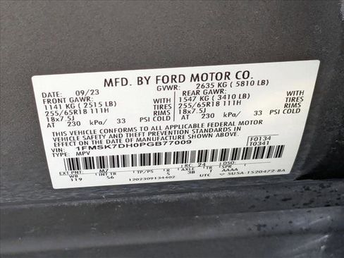 Used 2023 Ford Explorer XLT w/ Equipment Group 202A image 23