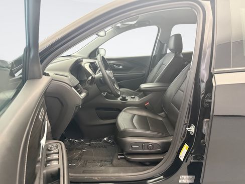 Used 2024 GMC Terrain SLT AWD/4WD image 10