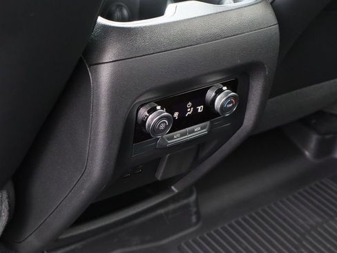 Certified 2026 Buick Enclave Sport Touring w/ Power Package image 25