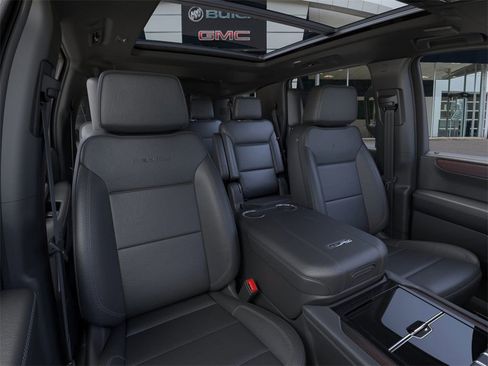 New 2026 GMC Yukon Denali w/ Denali Reserve Package image 16