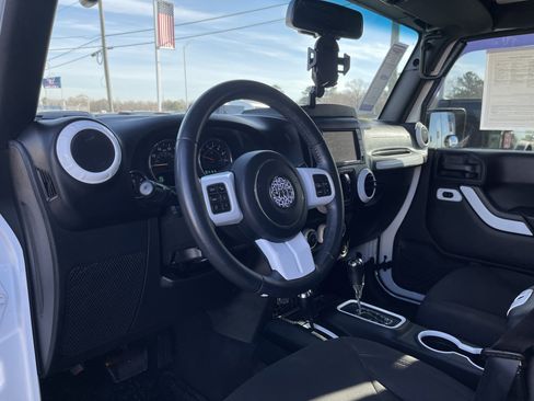 Used 2017 Jeep Wrangler Unlimited Sport w/ Quick Order Package 24S image 12