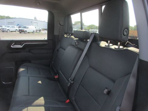 New 2026 GMC Sierra 2500 SLT w/ SLT Premium Package AWD/4WD image 14