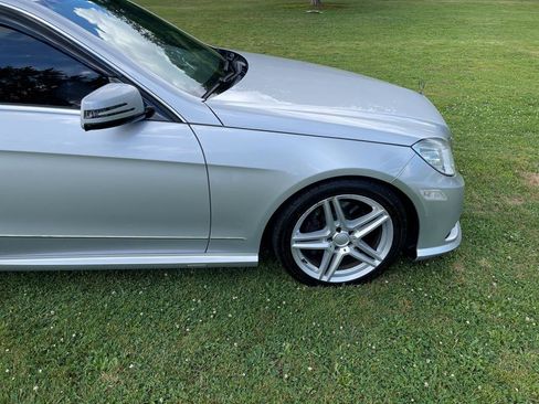 Used 2013 Mercedes-Benz E 350 4MATIC Sedan image 13