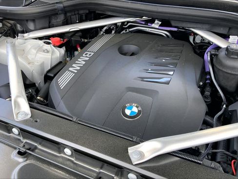 Used 2026 BMW X5 sDrive40i w/ M Sport Package image 45