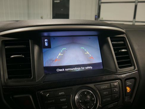 Used 2019 Nissan Pathfinder SV w/ Rock Creek Edition image 23