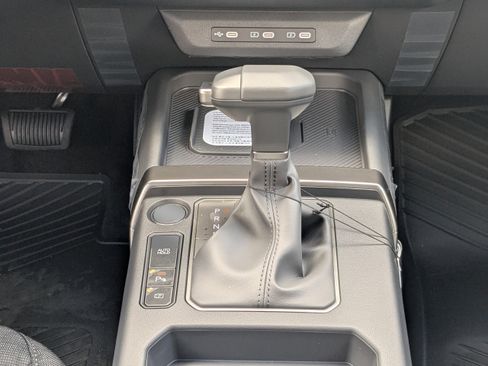 New 2027 Kia Seltos S FWD image 16