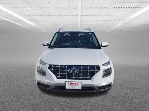 Used 2023 Hyundai Venue SEL w/ Cargo Package image 3