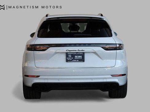 Used 2021 Porsche Cayenne Turbo w/ Premium Package Plus AWD/4WD image 10