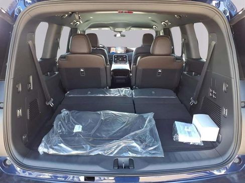 New 2026 Nissan Armada SL w/ Captain's Chari Seat Package AWD/4WD image 10