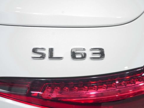 Used 2022 Mercedes-Benz SL 63 AMG 4MATIC image 38